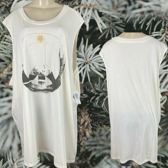 Torrid Plus 6 Eggshell Outdoor Peace Sign Graphic Crew Neck Cotton Tank Tee - Picture 1 of 6